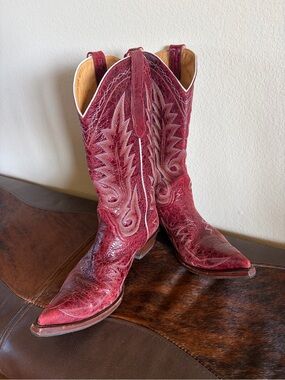 Old Gringo woman’s boots